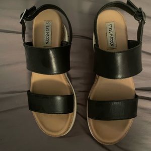 Steve Madden Sandals Size 8.5